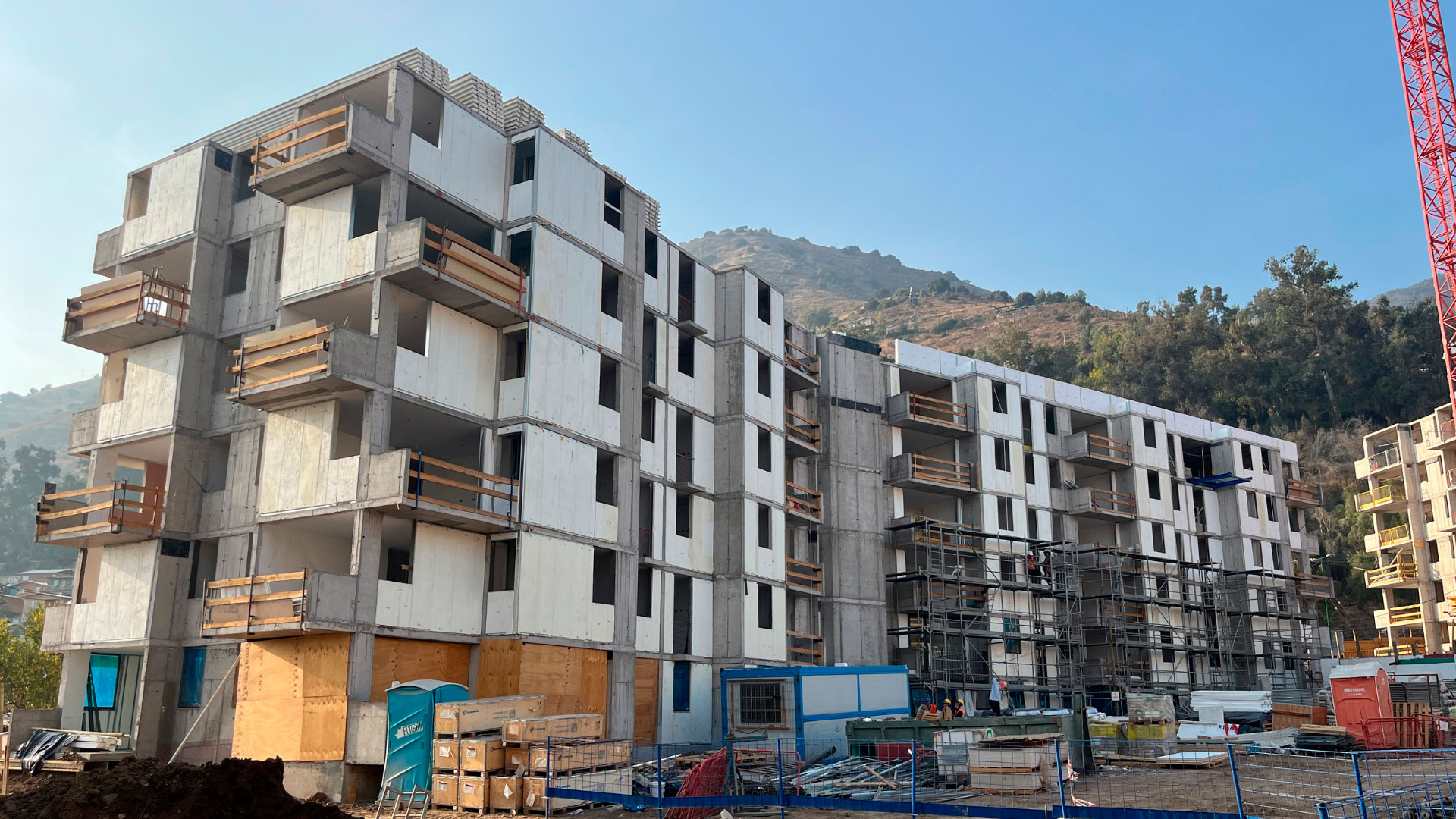 Viviendas Sociales en Chile: integrar aislación y estructura para cumplir normativa sin sobredimensionar